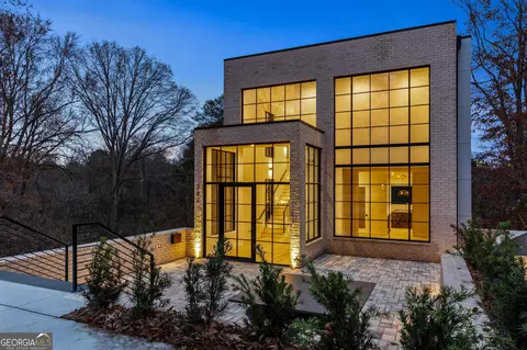 247 Huntington Rd NE, Atlanta, GA 30309