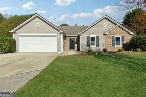 1084 Grandview Cir, Powder Springs, GA 30127