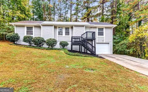 3959 Wabash Ln, Ellenwood, GA 30294