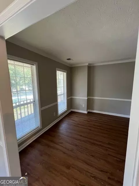 Living - 11684 Heritage Dr, Hampton, GA 30228 photo 11 of 16