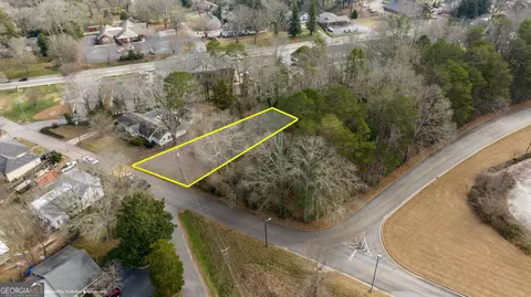 172 W Llewellyn St, Clarkesville, GA 30523