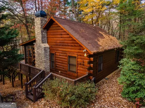 269 Creekside Rd, Ellijay, GA 30540