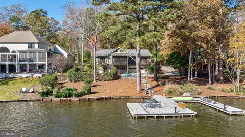 1340 Anchor Bay Dr, Greensboro, GA 30642