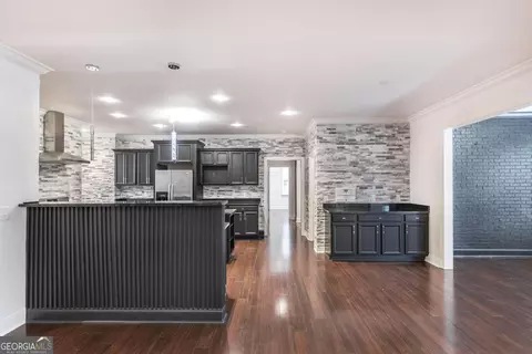 Kitchen - 100 Parks Rdg, Dublin, GA 31021 photo 6 of 6