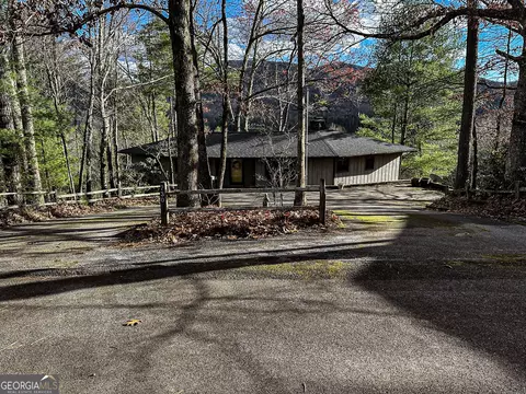 730 Sky High Dr, Dillard, GA 30537