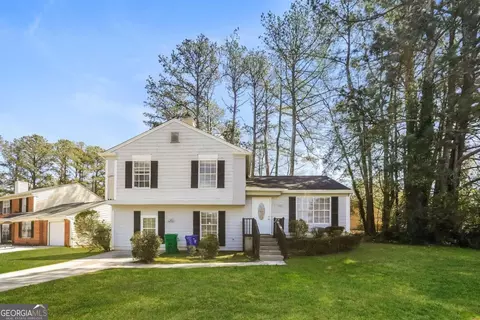 1226 Harvest Dale Ct, Stone Mountain, GA 30088