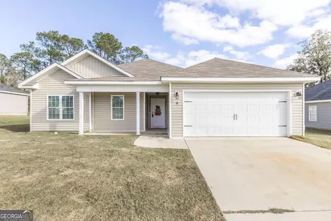 9 Cole Dr, Hawkinsville, GA 31036