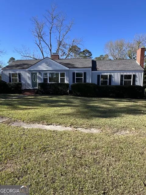 220 Watson St, Swainsboro, GA 30401