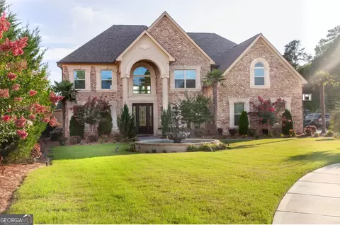 957 Fire Thorn Dr, Hampton, GA 30228