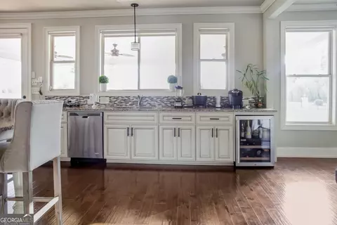 Kitchen - 957 Fire Thorn Dr, Hampton, GA 30228 photo 3 of 3