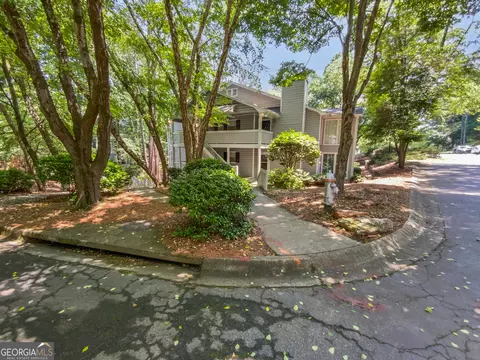 504 Vicksburg Pl, Sandy Springs, GA 30350