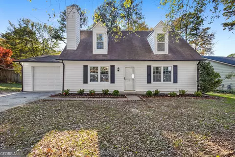 1095 Woodington Cir, Lawrenceville, GA 30044