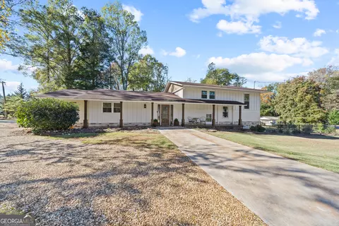 880 Park Ln, Madison, GA 30650