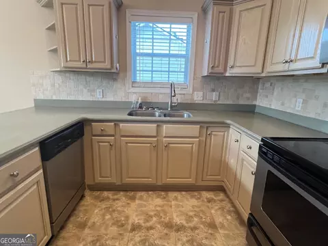405 Creekside Dr, Lagrange, GA 30240 photo 8