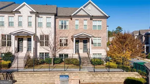 4203 Deming Cir, Atlanta, GA 30342