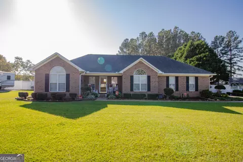 1142 Bartlett Dr, Statesboro, GA 30461