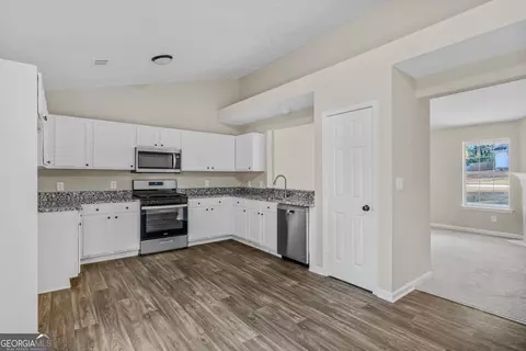 187 Nicki Ct, Hampton, GA 30228 photo 10