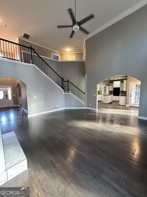Living - 45 Silverton Dr, Covington, GA 30016 photo 6 of 7