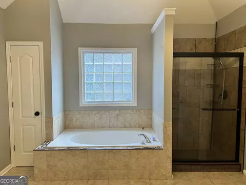 Bath - 45 Silverton Dr, Covington, GA 30016 photo 5 of 7