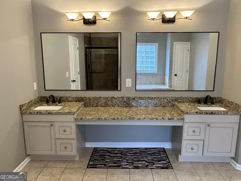Bath - 45 Silverton Dr, Covington, GA 30016 photo 6 of 7