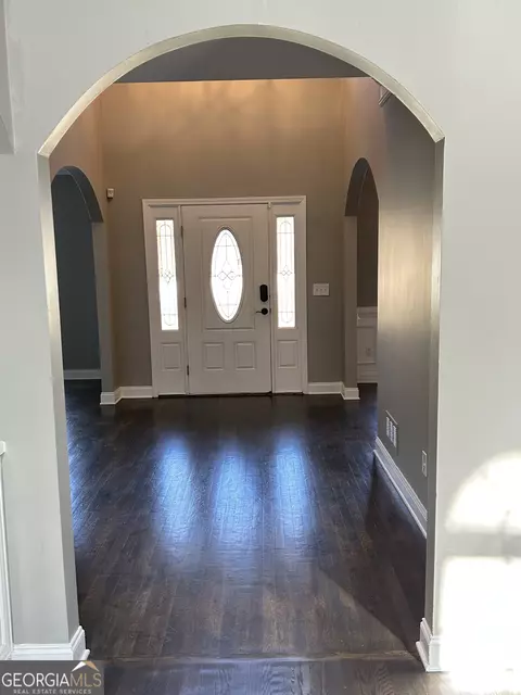 Entry Way - 45 Silverton Dr, Covington, GA 30016 photo 2 of 8