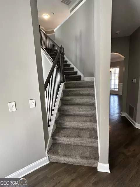 Entry Way - 45 Silverton Dr, Covington, GA 30016 photo 4 of 8