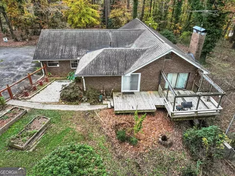 2775 Hogan Rd, East Point, GA 30344