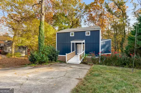 1208 Laurel Cliff Dr SE, Smyrna, GA 30082