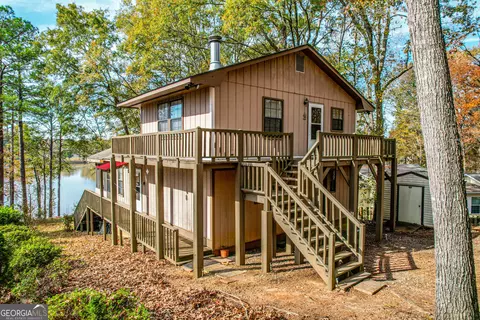 132 W Daylight Dr, Eatonton, GA 31024
