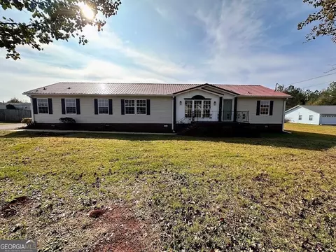743 Springhill Rd, Talladega, AL 35160