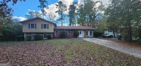 2064 Campfire Dr, Riverdale, GA 30296