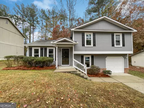 320 Kimberly Forest Ct, College Park, GA 30349