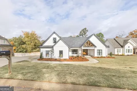 218 Sandy Springs Dr, Bonaire, GA 31005