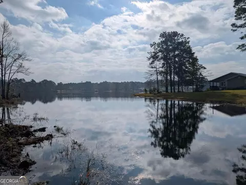 607 Gene Bland Rd, Jesup, GA 31545