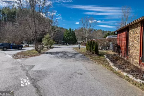 365 River Vista Dr, Dillard, GA 30537