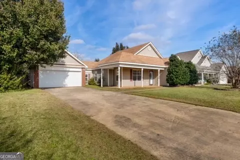 312 Canterfield Dr, Bonaire, GA 31005