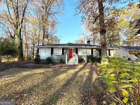 8406 Norris Lake Rd, Snellville, GA 30039