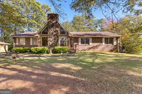 1404 Oakview Dr, Griffin, GA 30223