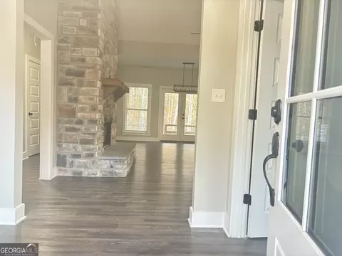 85 Hammock Dr, Covington, GA 30016 photo 4
