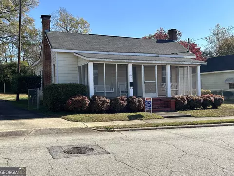 202 Fair St, Lagrange, GA 30241 photo 2