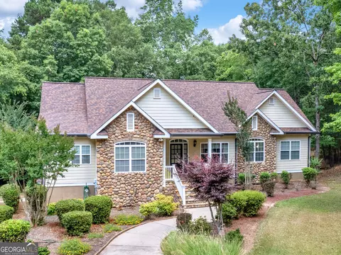 160 St Andrews Ct, Jackson, GA 30233