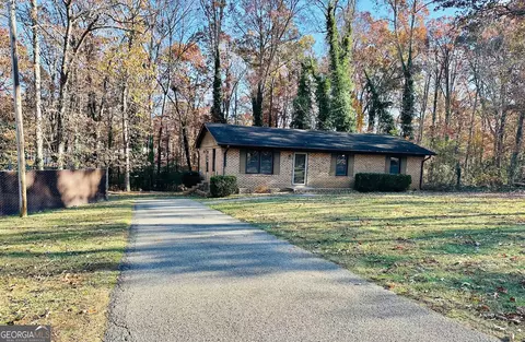 78 Plantation Dr, Hartwell, GA 30643