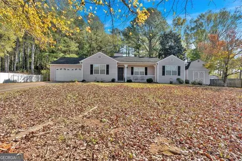 25 Ridge Dr, Senoia, GA 30276