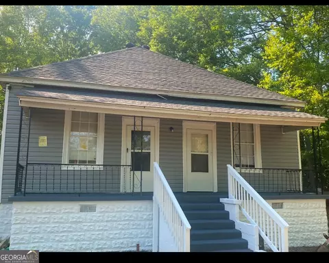 10 North St, Manchester, GA 31816