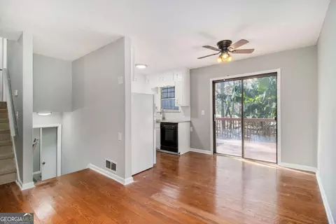 3209 Dover Dr, Duluth, GA 30096 photo 9