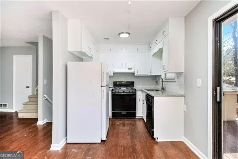 3209 Dover Dr, Duluth, GA 30096 photo 10