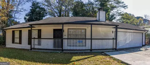 626 Dickens Rd NW, Lilburn, GA 30047