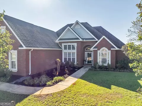 605 Twelve Oaks Dr, Warner Robins, GA 31088
