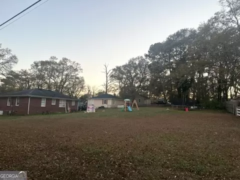 252 E 5th Ave, Winder, GA 30680 photo 2