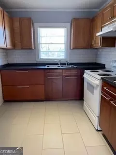 252 E 5th Ave, Winder, GA 30680 photo 3